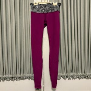 Lululemon Reversible Wunder Under Leggings